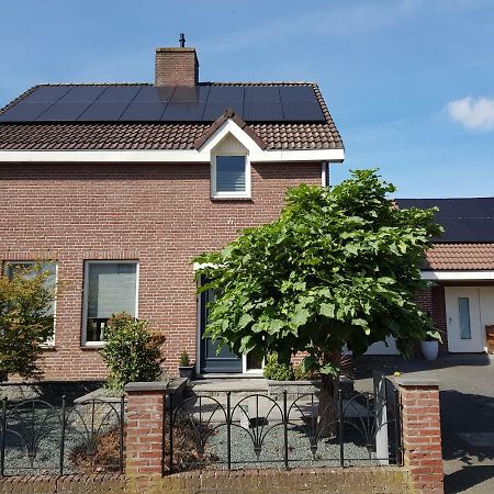 Het Gildehuis Met Sauna En Jacuzzi Stevensweert Kültér fotó