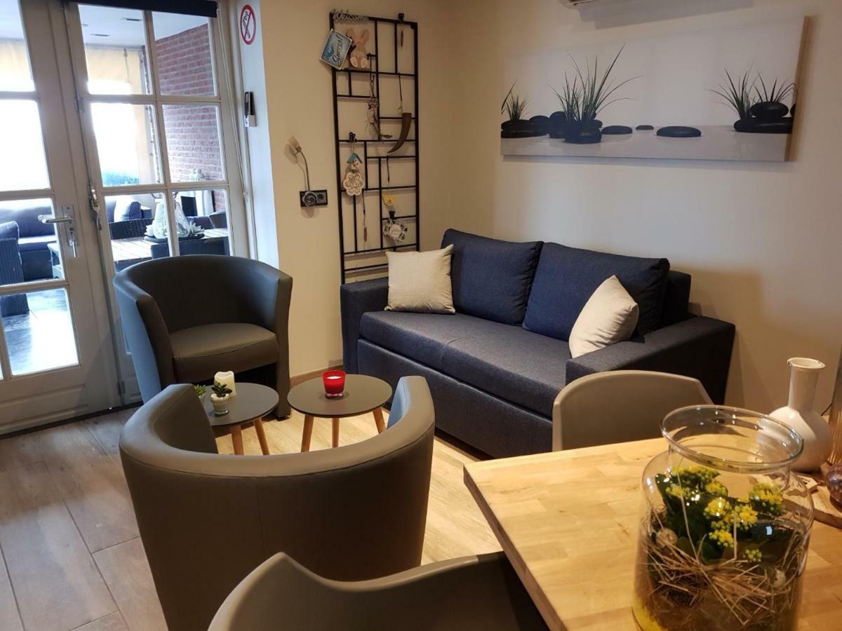 Het Gildehuis Met Sauna En Jacuzzi Stevensweert Kültér fotó